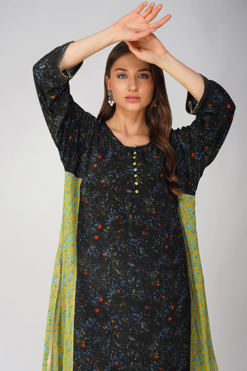 SMALL LEAF PRINT PANELLED KURTA SET