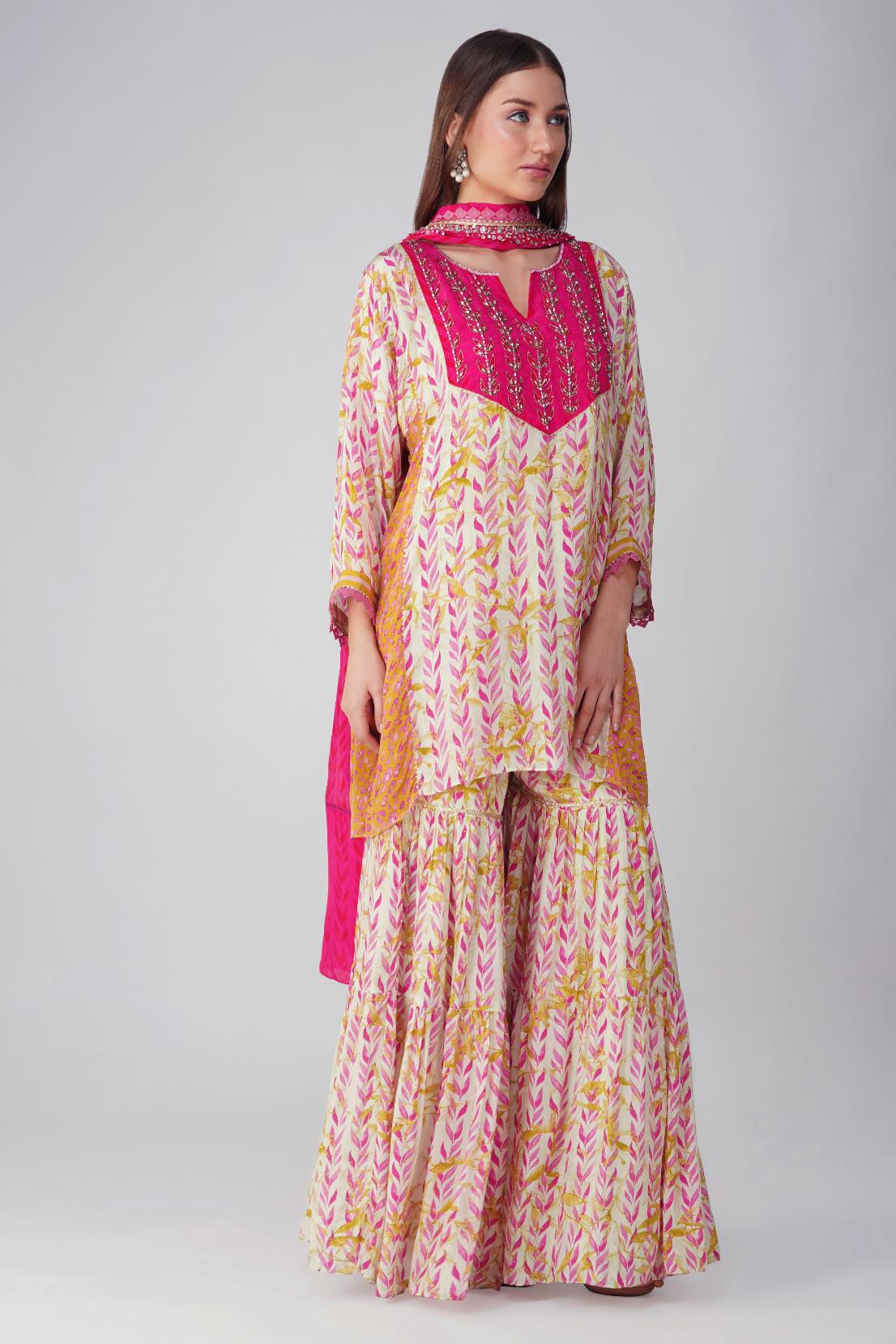 PINK LEAF PRINT GARARA SET