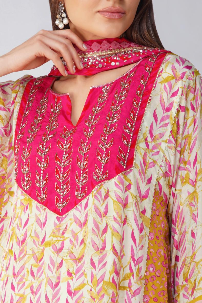 PINK LEAF PRINT GARARA SET