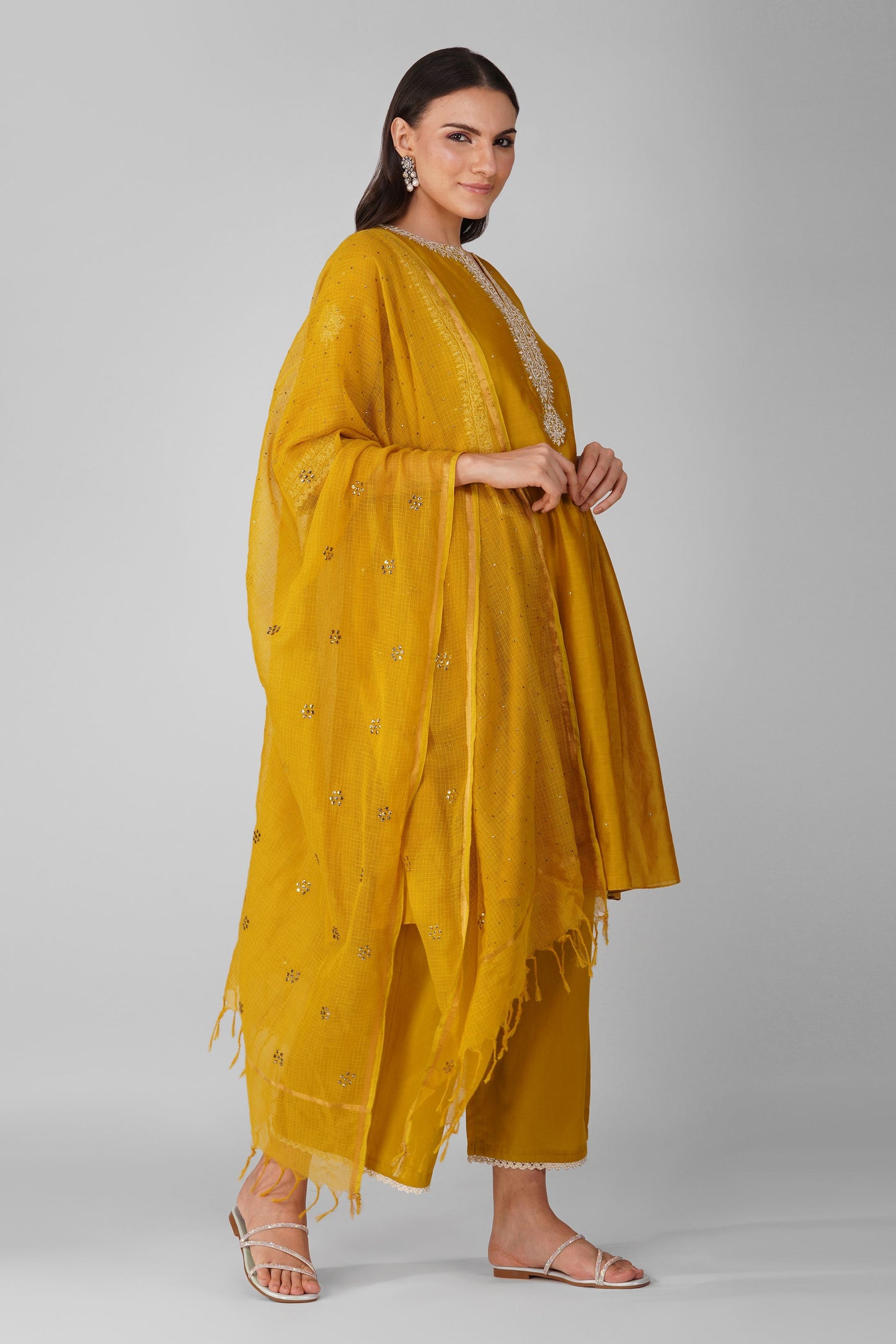 flower border haldi kurta set