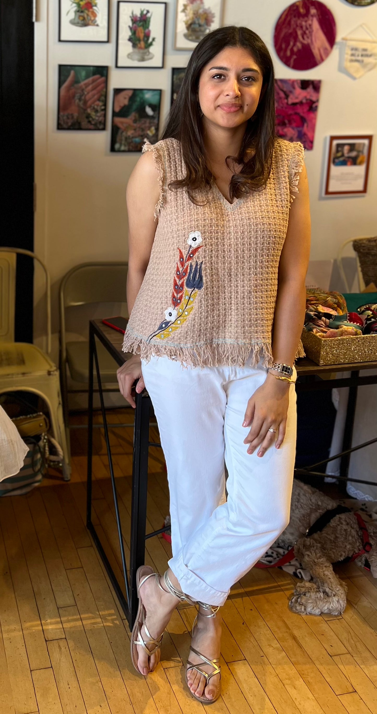 FLOWER APPLIQUE SWEATER VEST