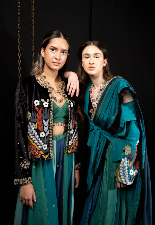 APPLIQUE WORK VELVET JACKET