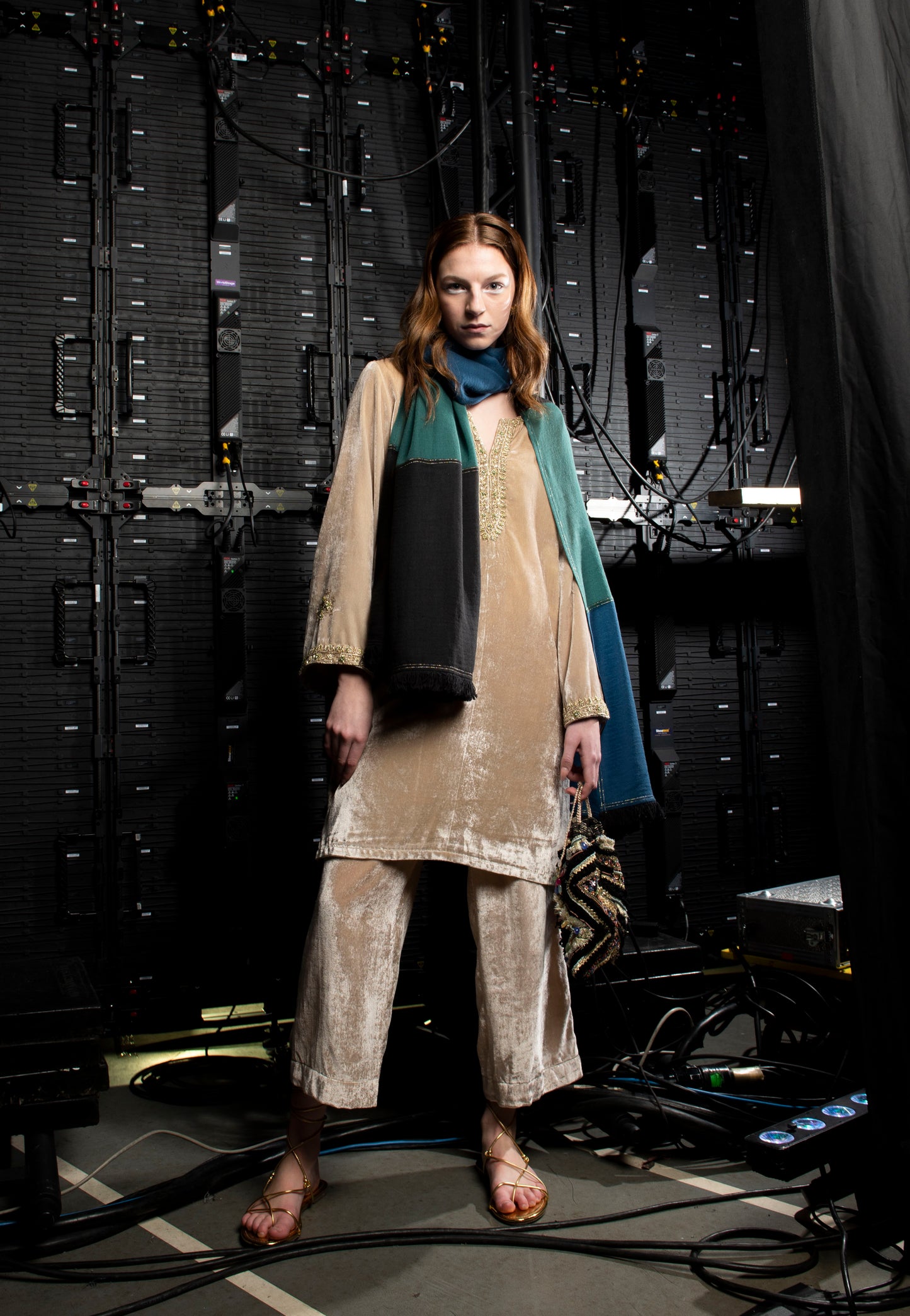 ZARDOZI BORDER VELVET TUNIC SET