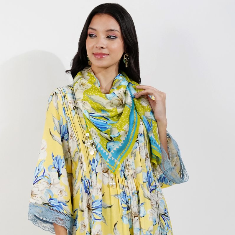 Green Vinatge Floral Satin Scarf