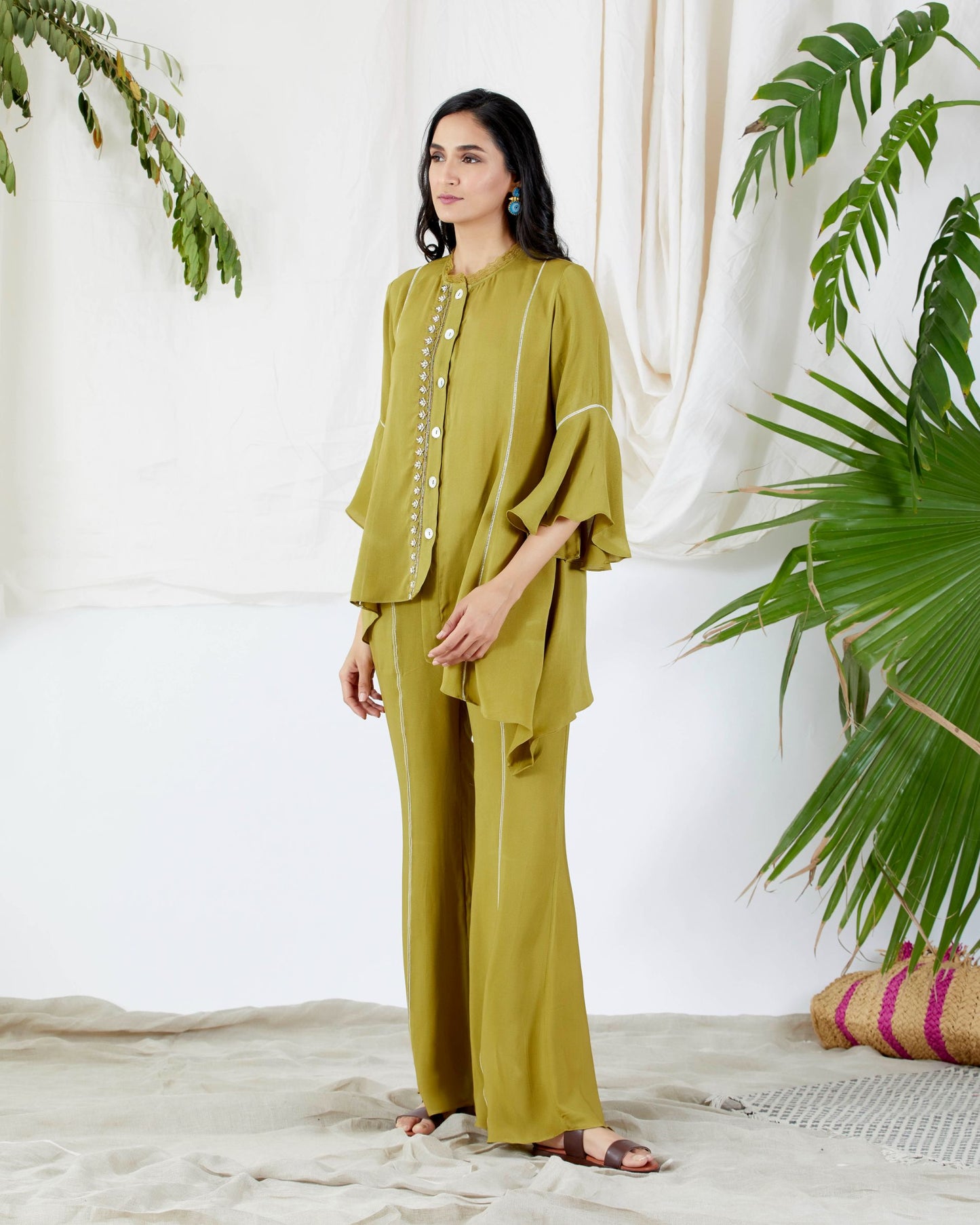 PEARL LEAF ASYMMETRICAL SHIRT SET