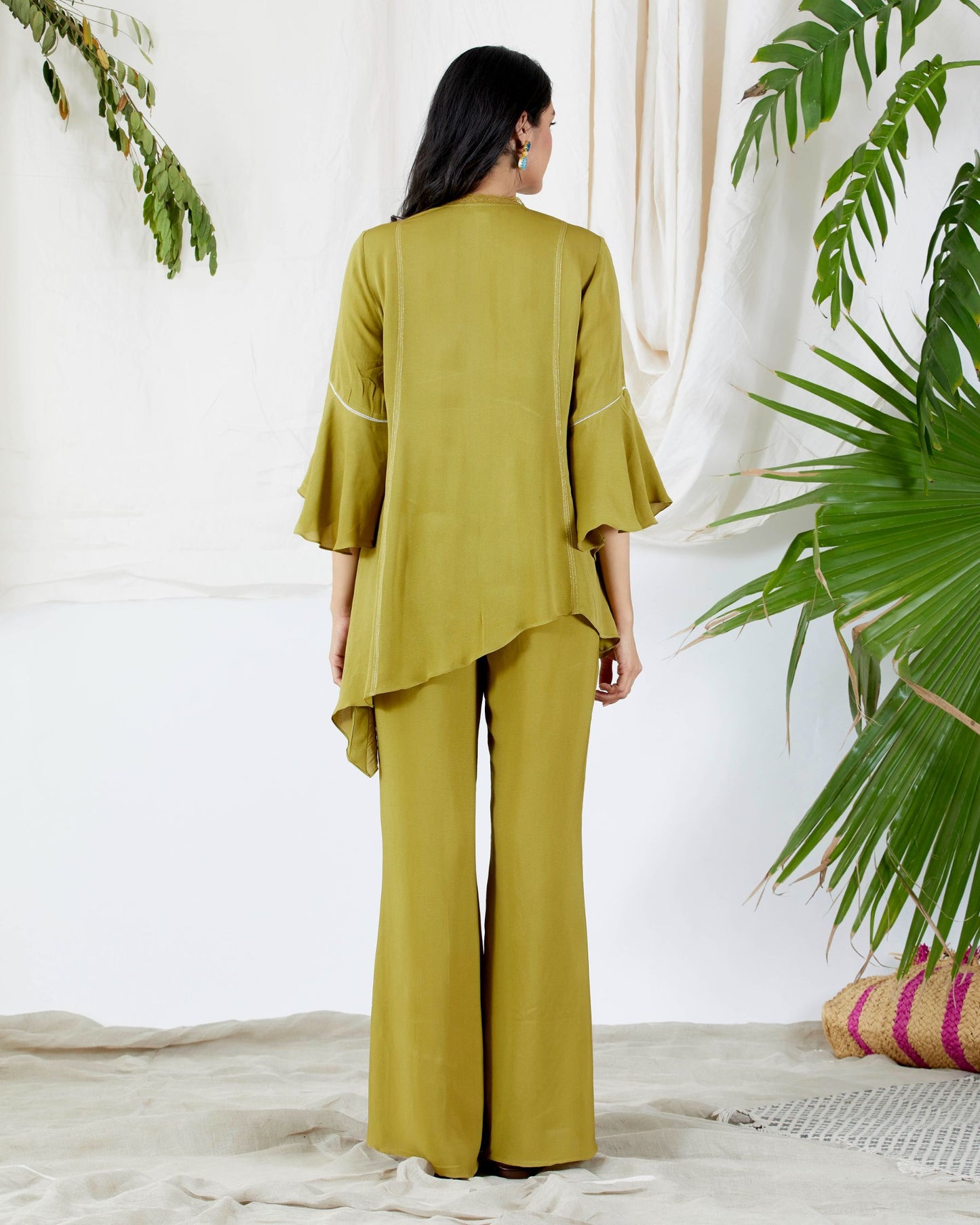 PEARL LEAF ASYMMETRICAL SHIRT SET