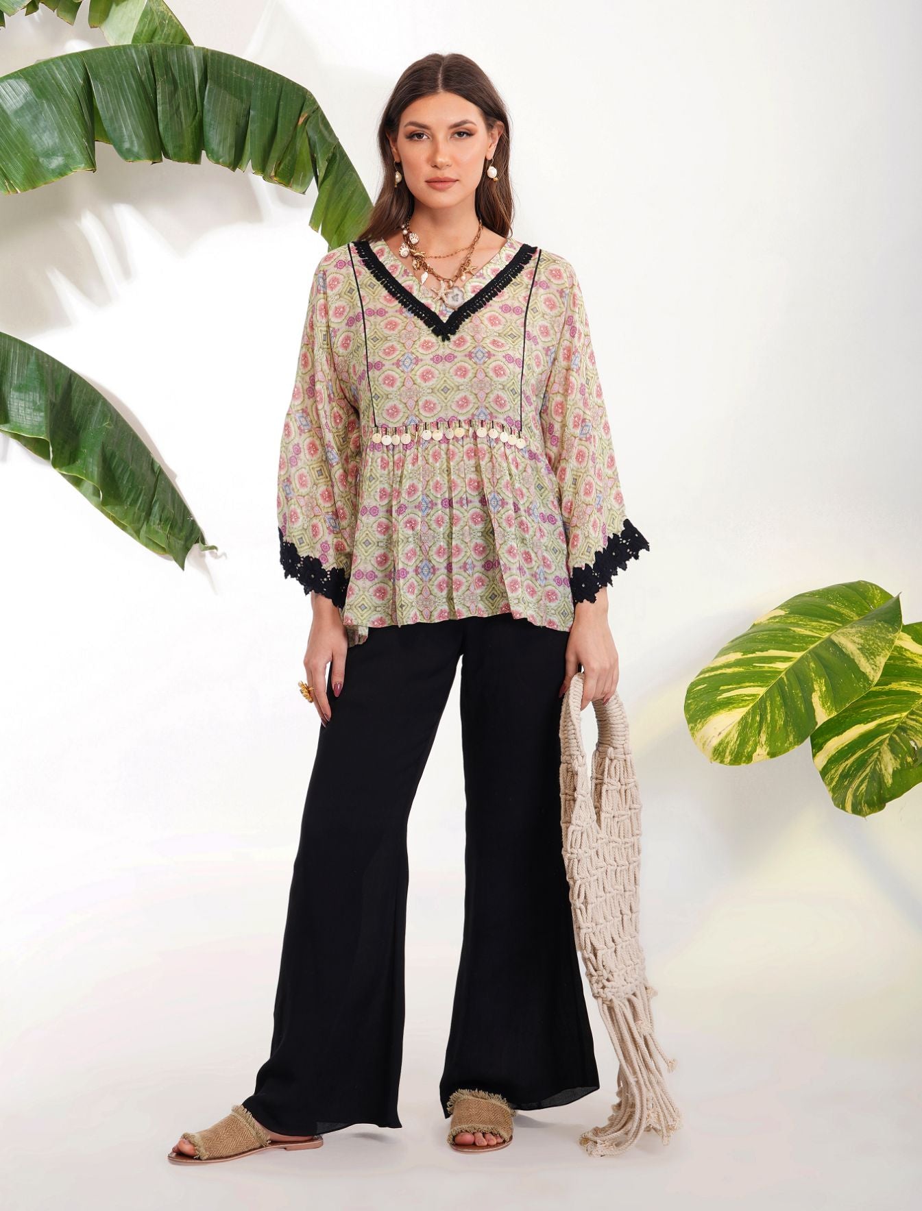 TIE-DYE TOP WITH FLOWER SLEEVES