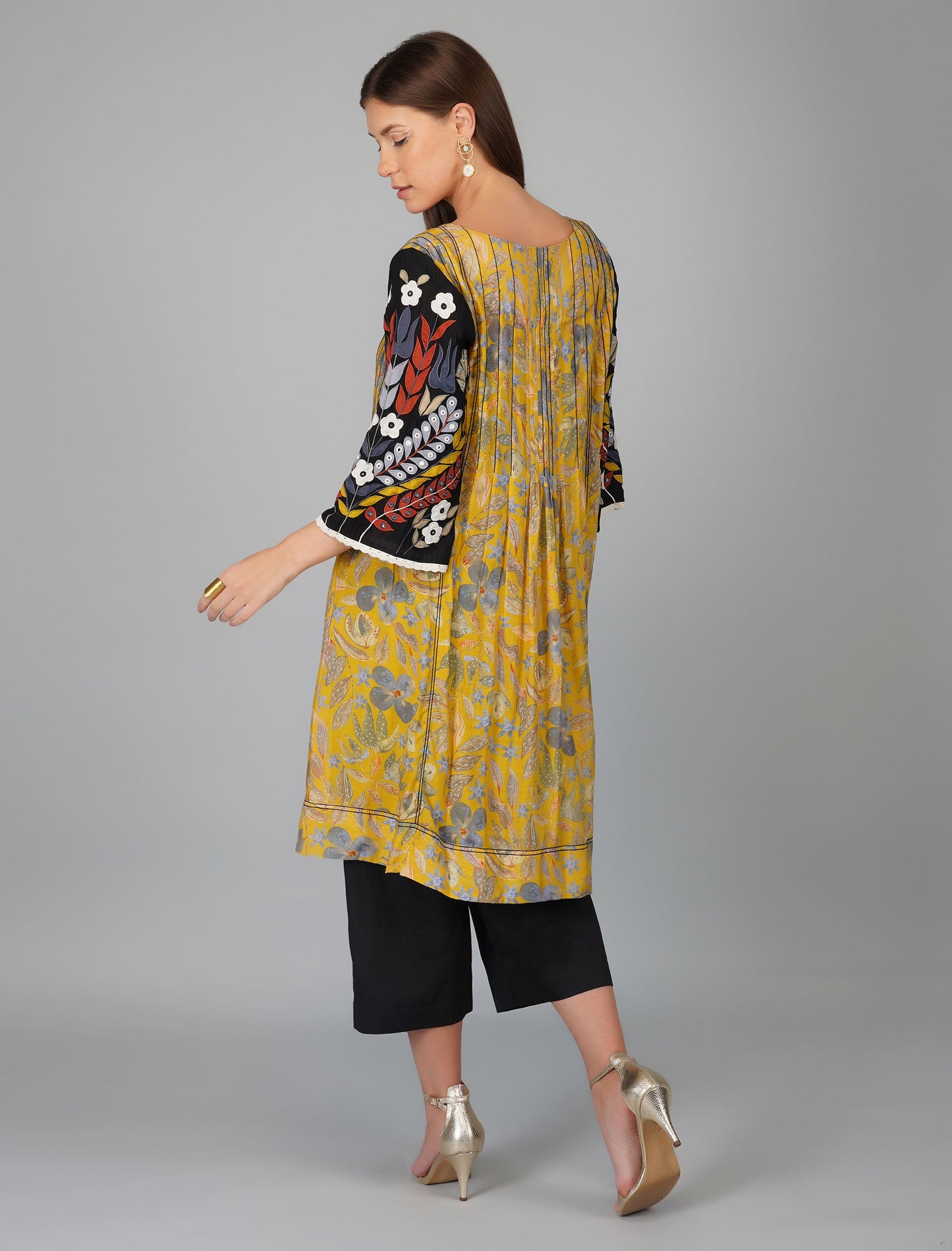 FLOWER PRINT PLEATED TUNIC SET WITH APPLIQUE SLEEVES