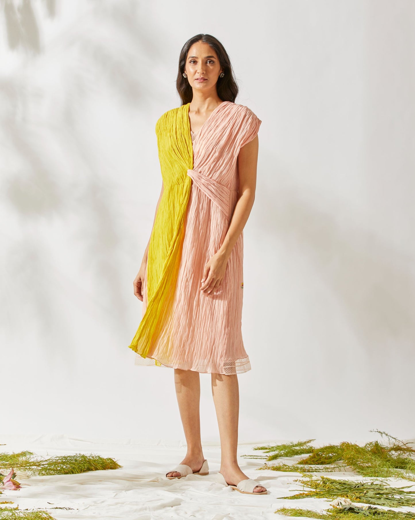 TWO TONED CARNATION KNOTTED DRESS