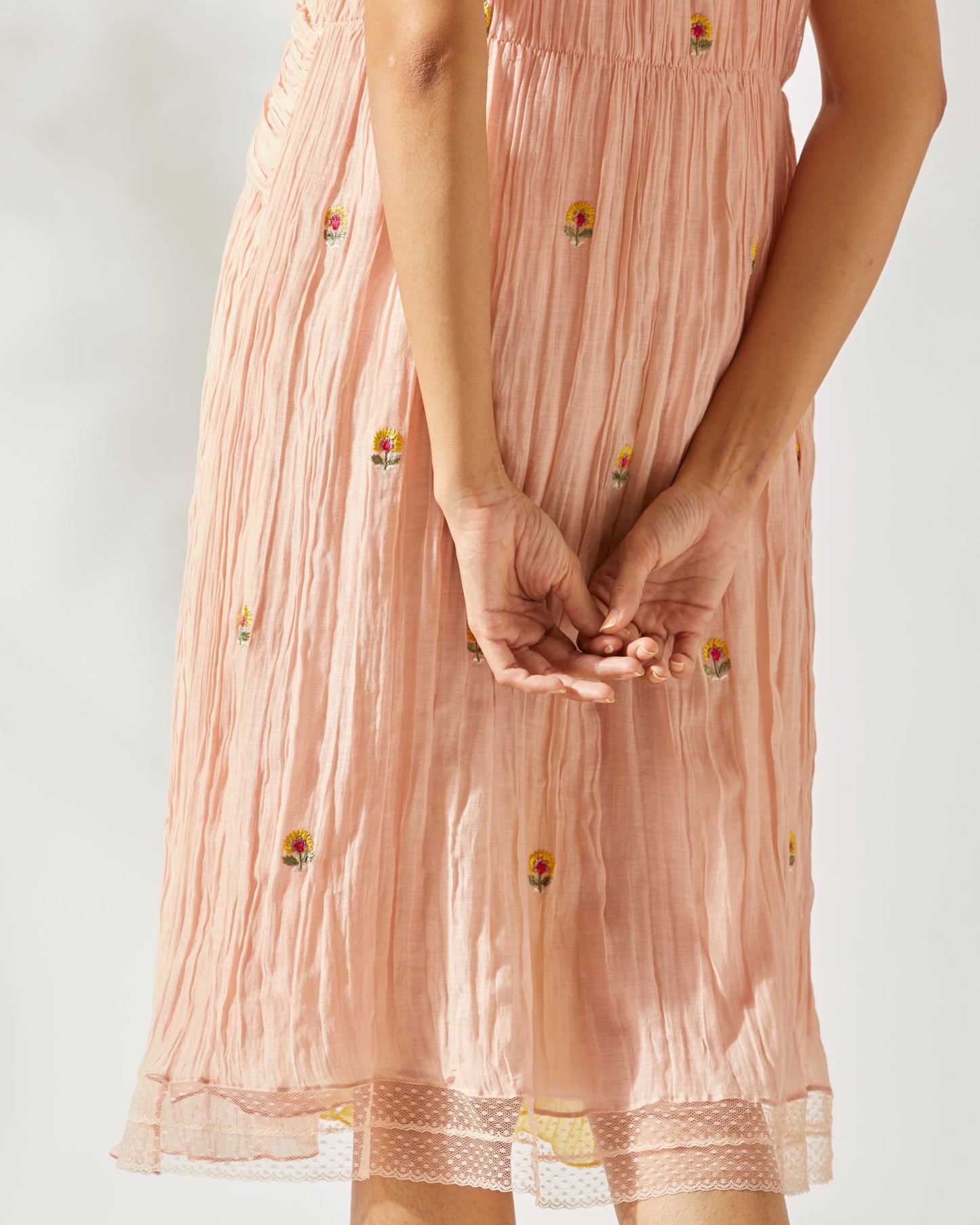 TWO TONED CARNATION KNOTTED DRESS