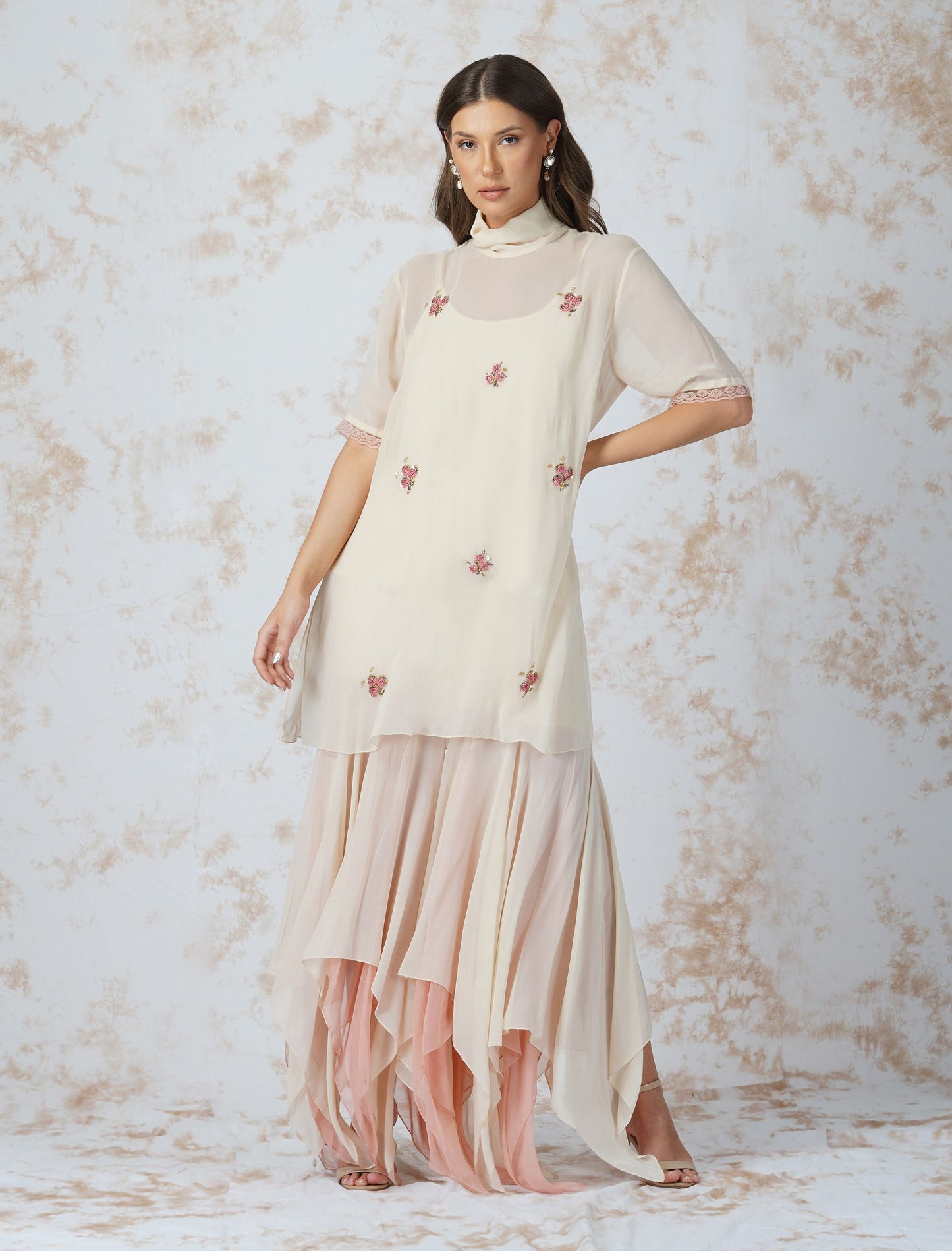BEADED FLOWER HIGH NECK TUNIC SET