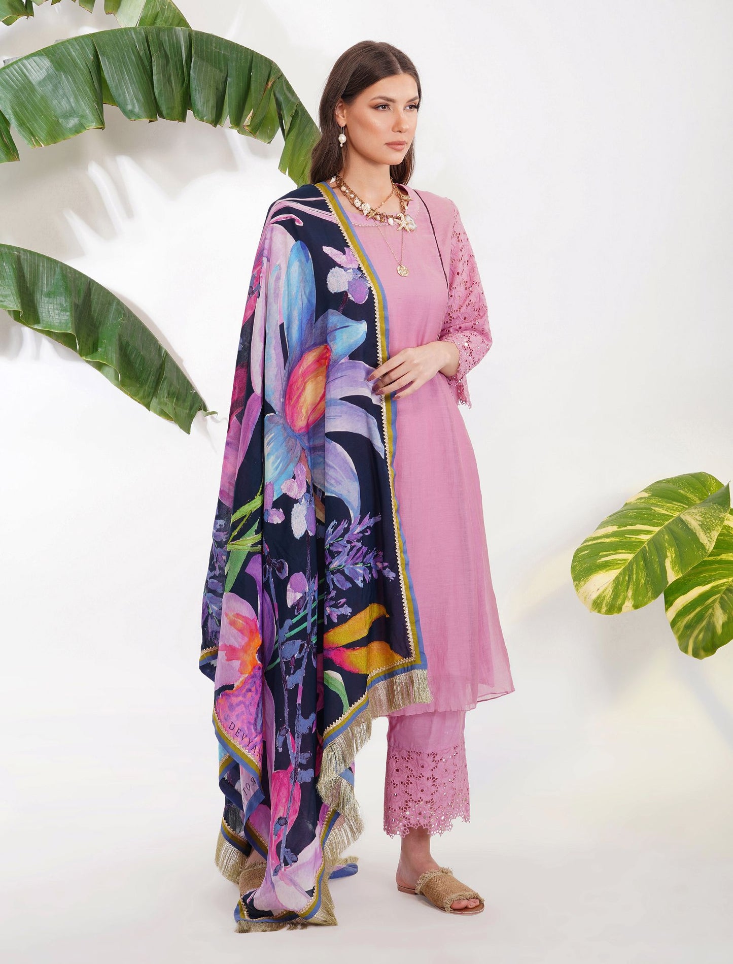 BRODERIE ANGLAISE SUIT SET