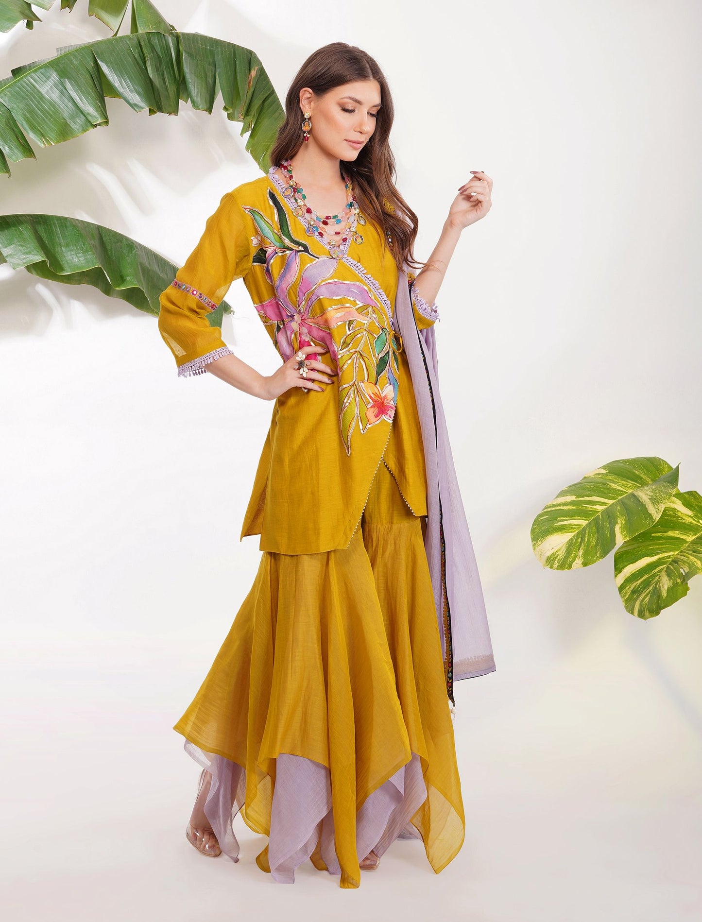 TROPICAL FLOWER APPLIQUE GARARA SET