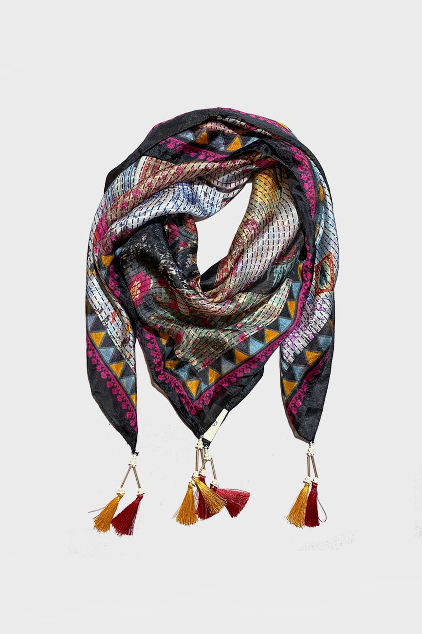 COLLAGE SATIN SCARF