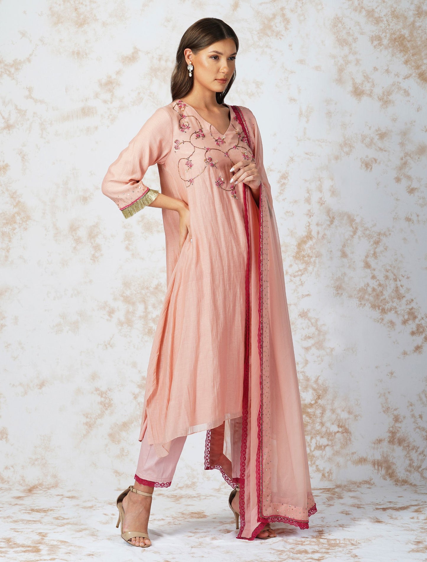BEADED FLOWER ASYMMETRIC KURTA SET