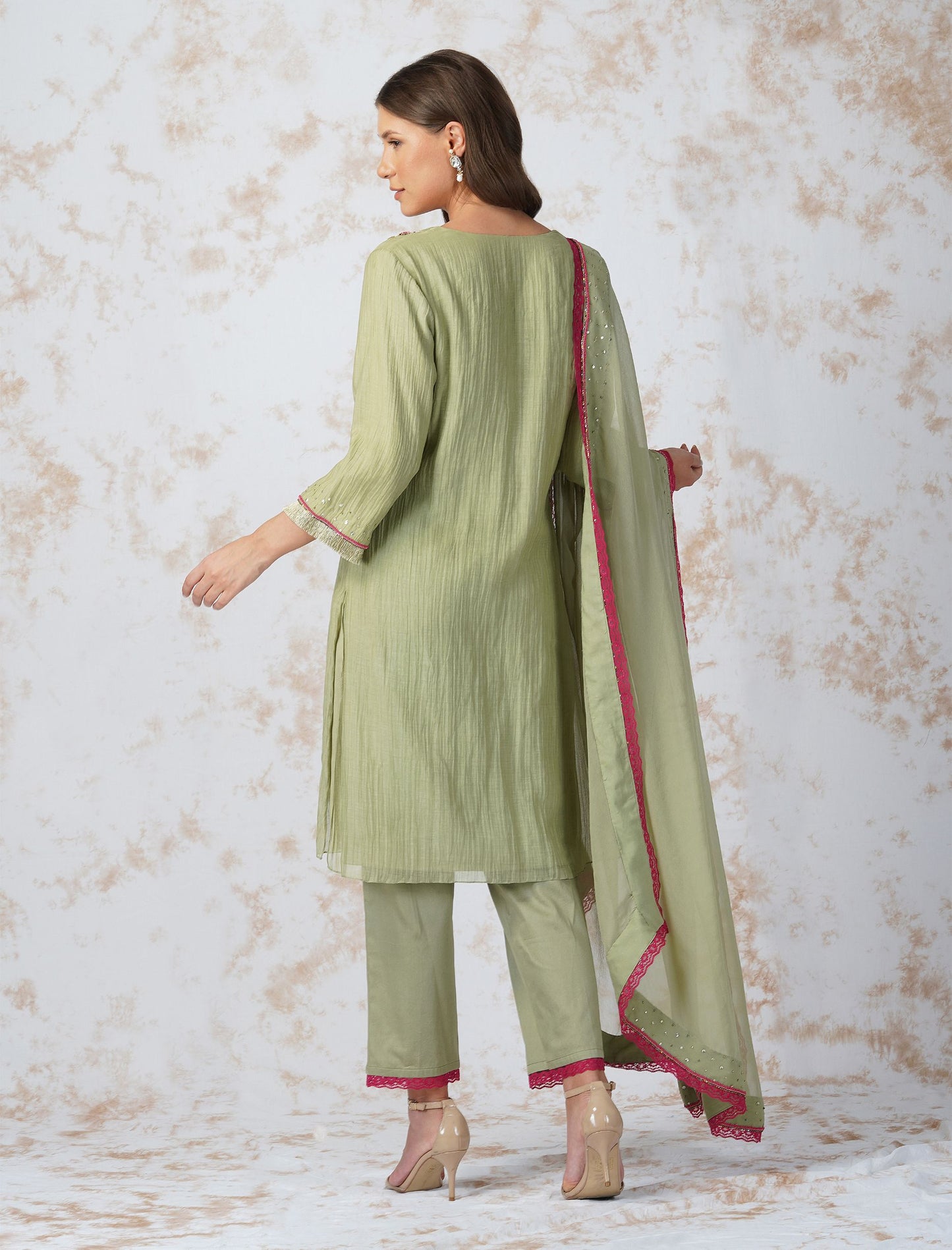 BEADED FLOWER STRAIGHT KIURTA SET