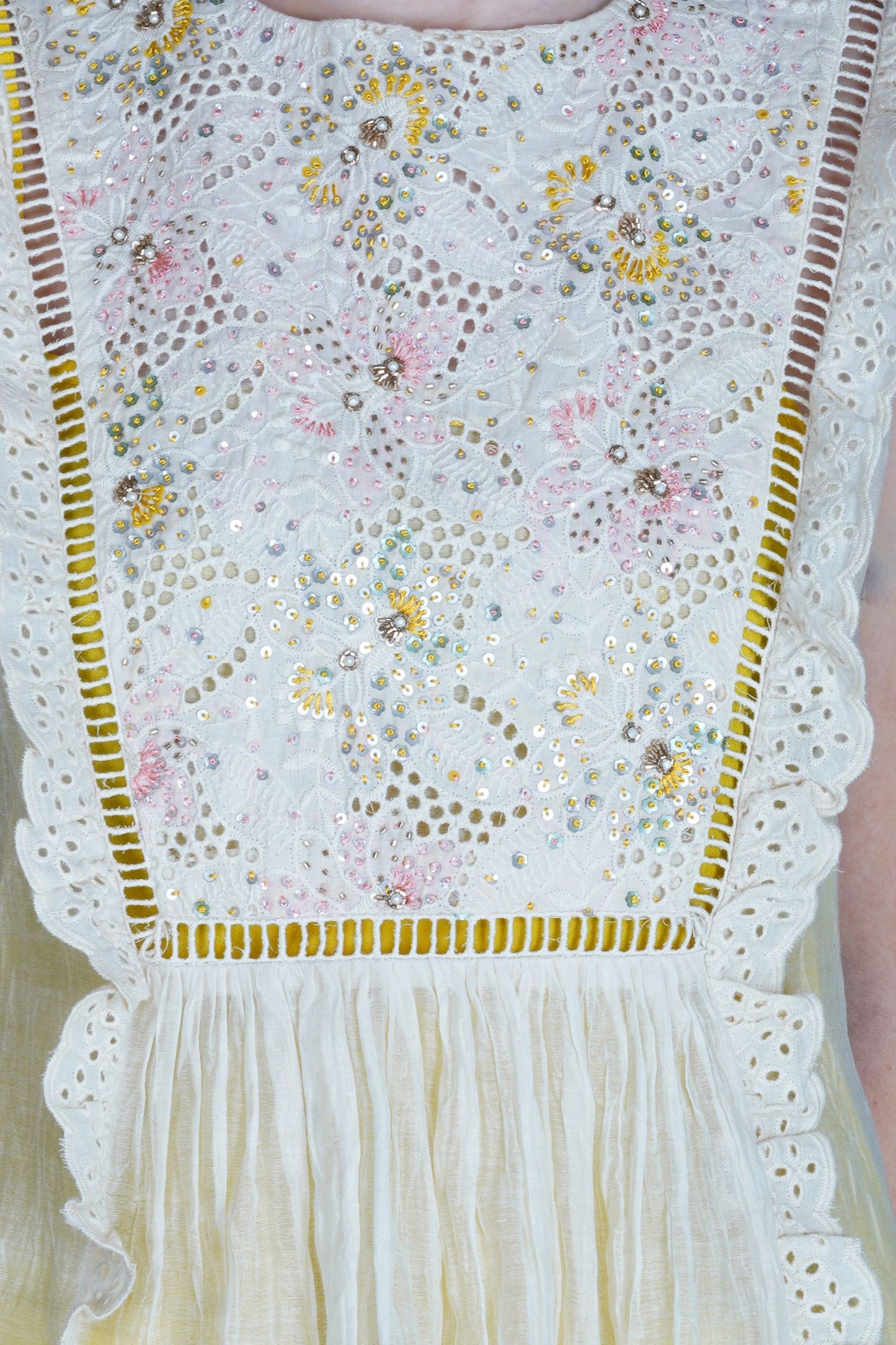 BRODERIE ANGLAISE TOP