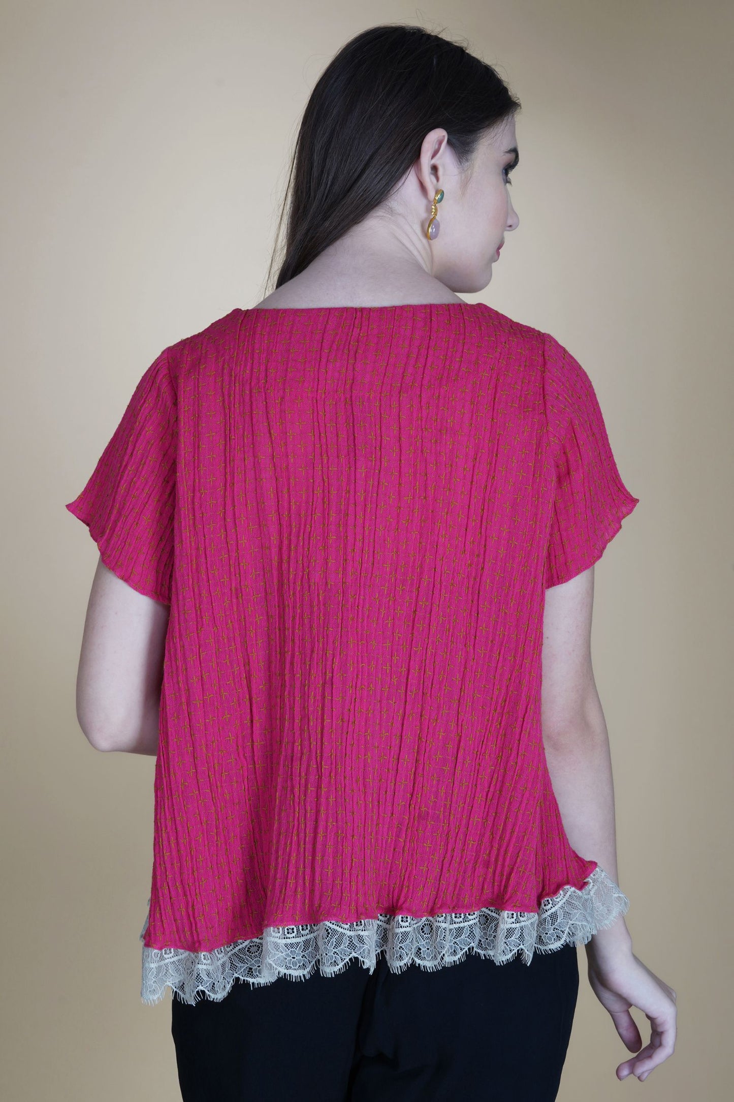 THREAD WORK CRINKLED TOP