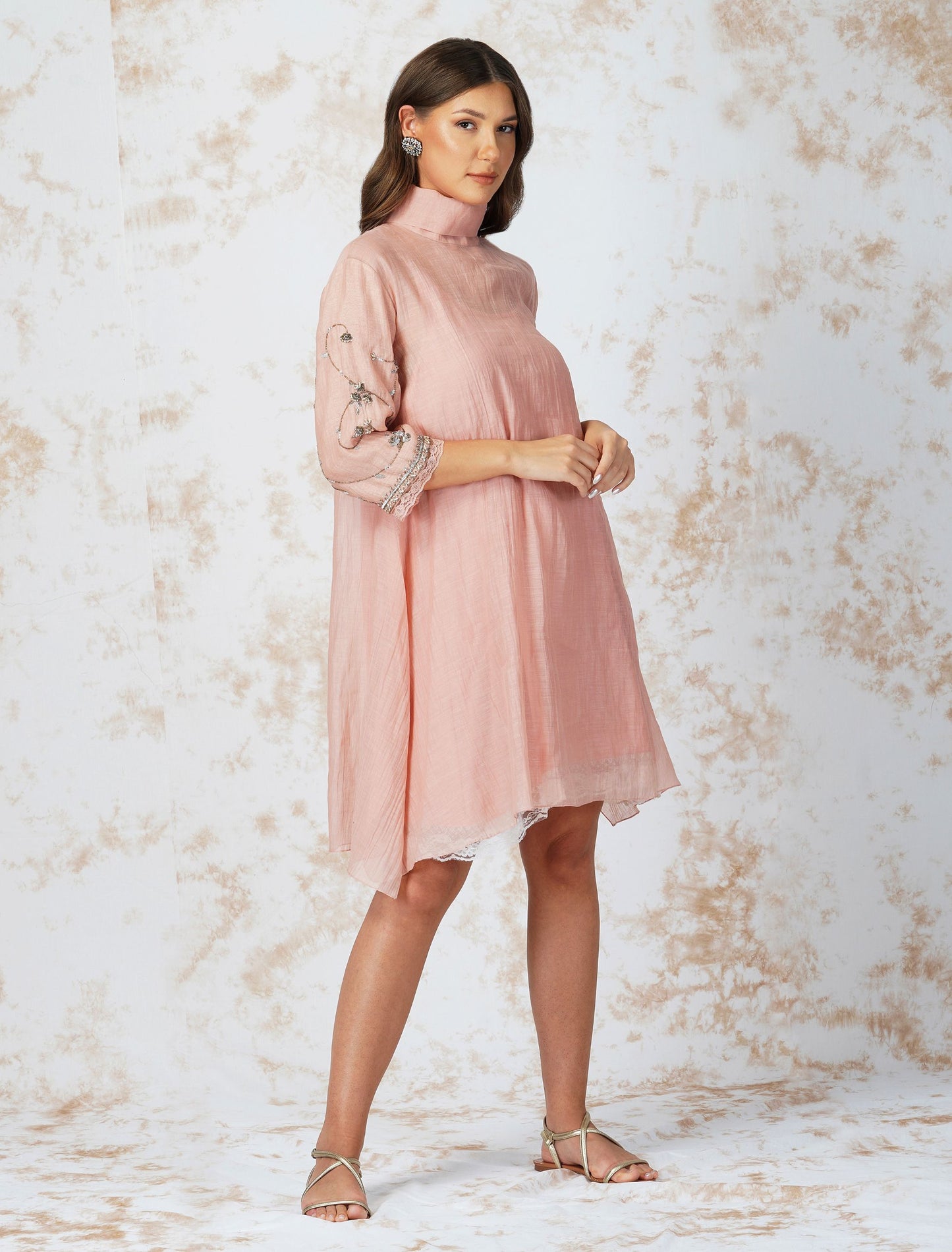 ANTIQUE WORK HIGH-NECK DRESS