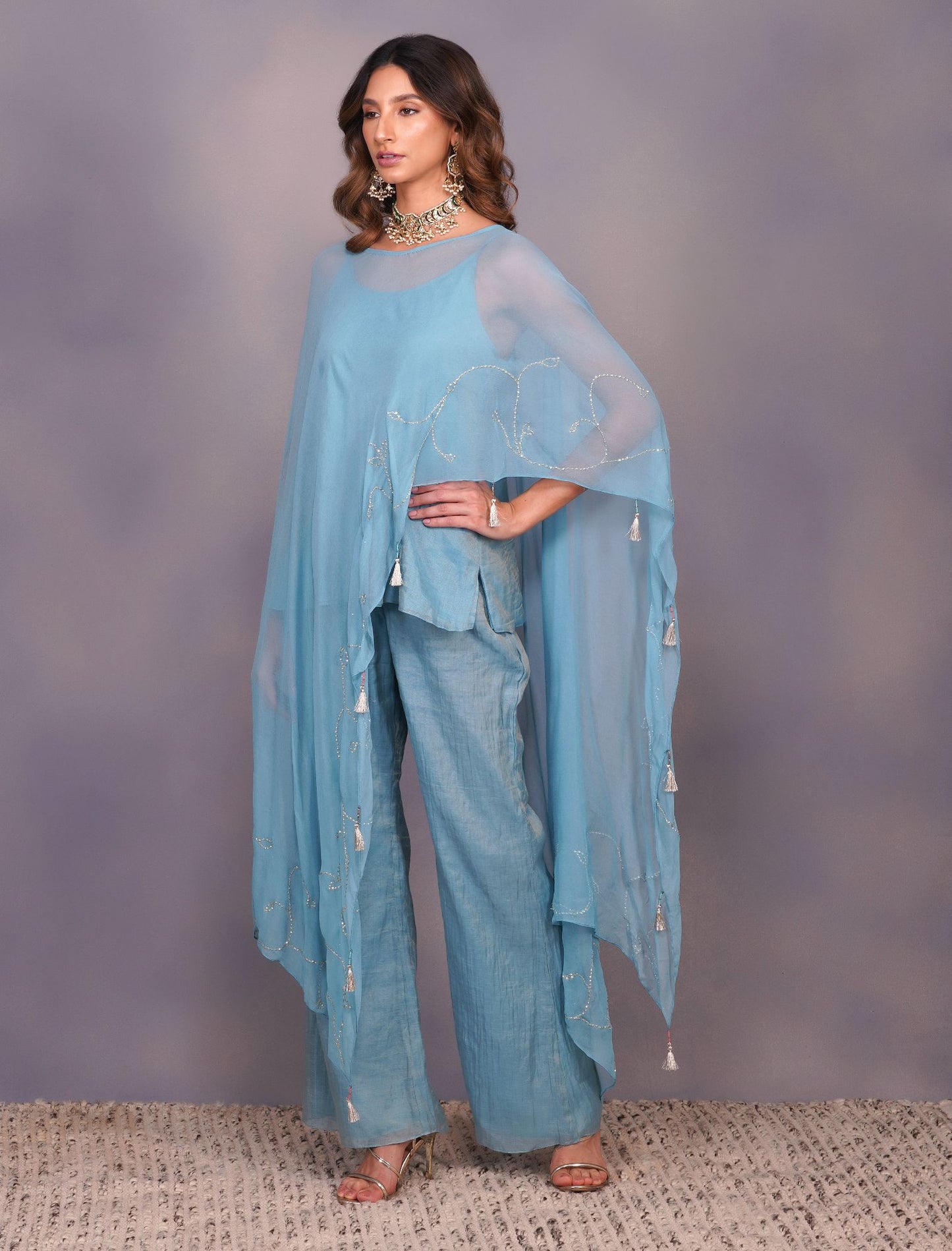 CAPE SET