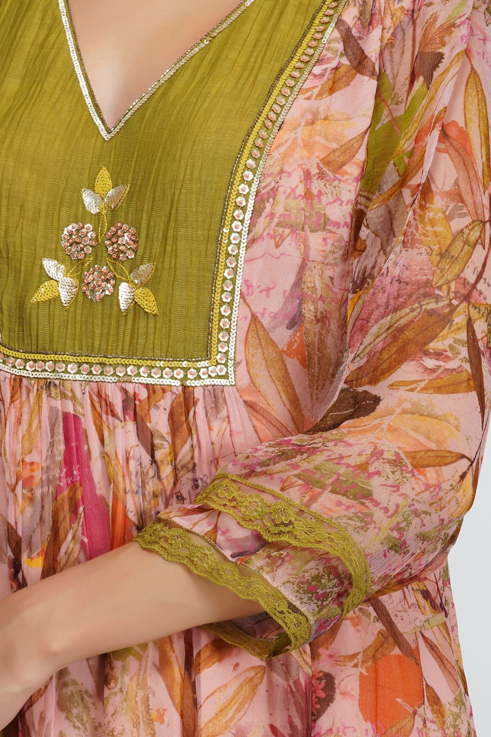 SEQUIN FLOWER PANELLED TUNIC SET