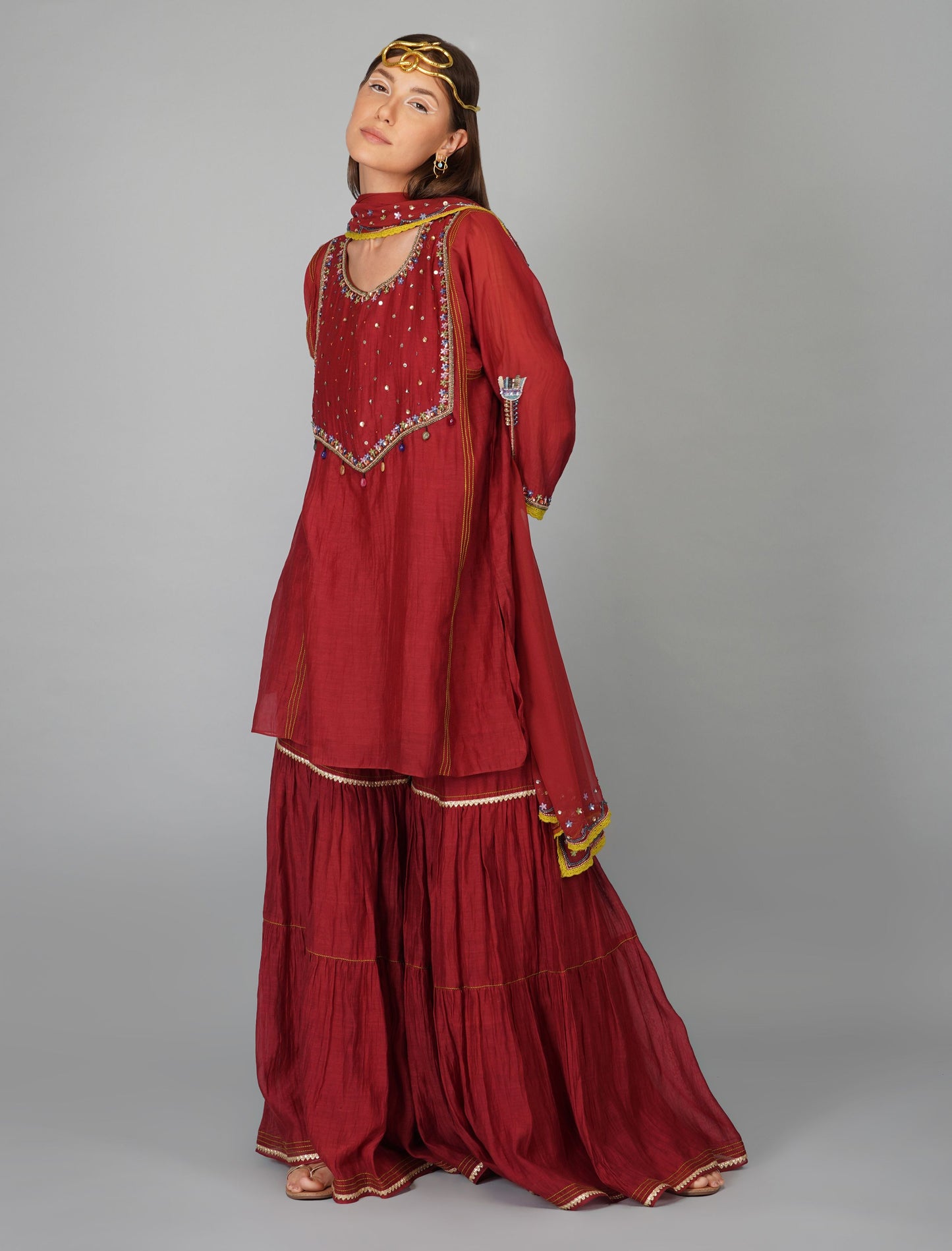 FLOWER SEQUIN GARNET GARARA SET