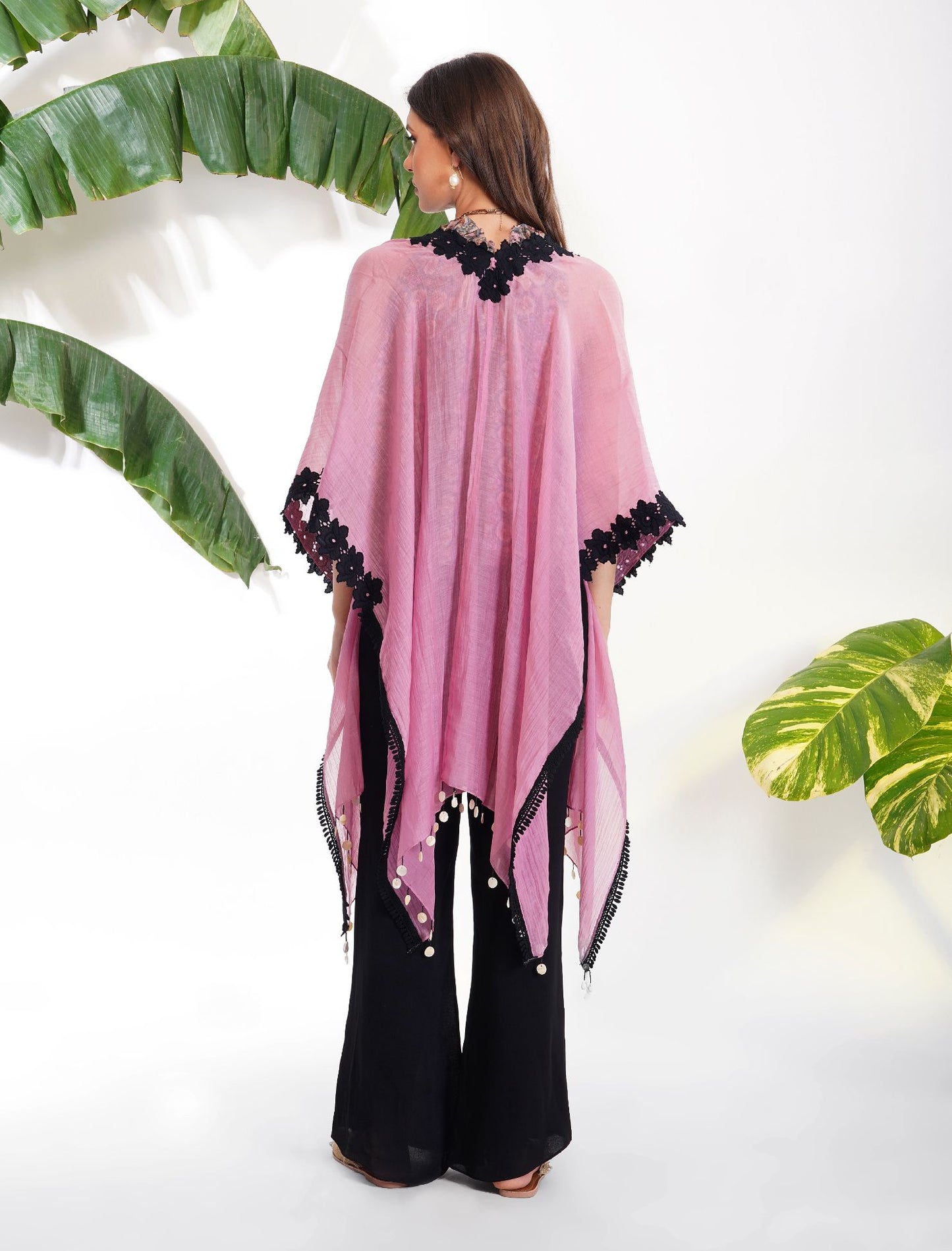 FLOWER APPLIQUE SHRUG