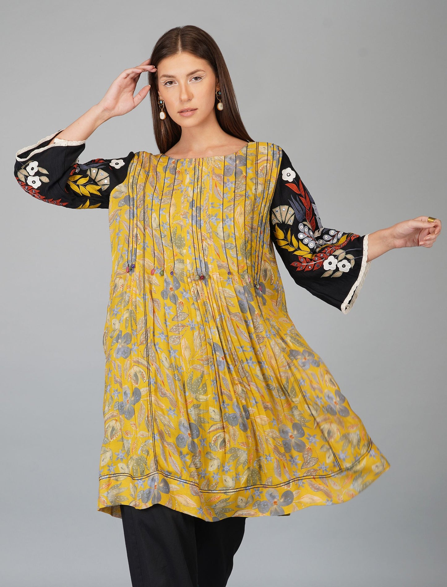 FLOWER PRINT PLEATED TUNIC SET WITH APPLIQUE SLEEVES