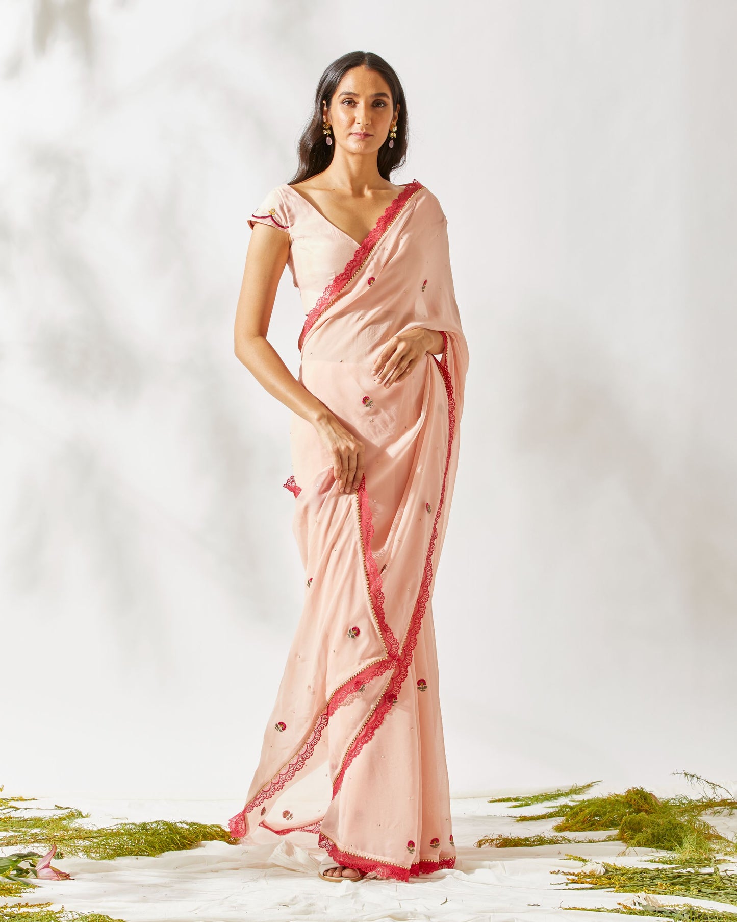 VINTAGE CARNATION SAREE